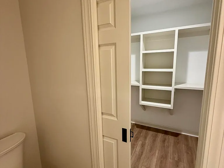 6735 Hill St — Photo 28