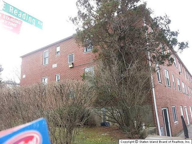1st image of 894 Armstrong Ave #/24