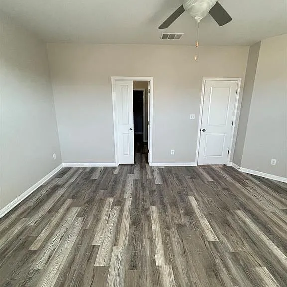 220 McFarland St — Photo 9