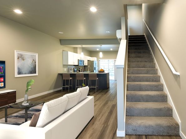 200 Canyon Pkwy #D21