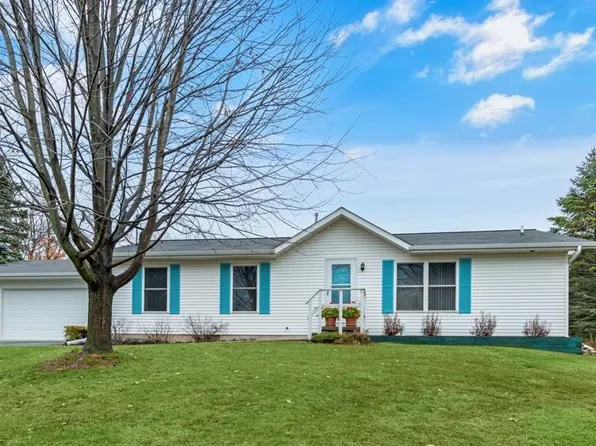 10530 Fieldcrest Rd, Sister Bay, WI 54234