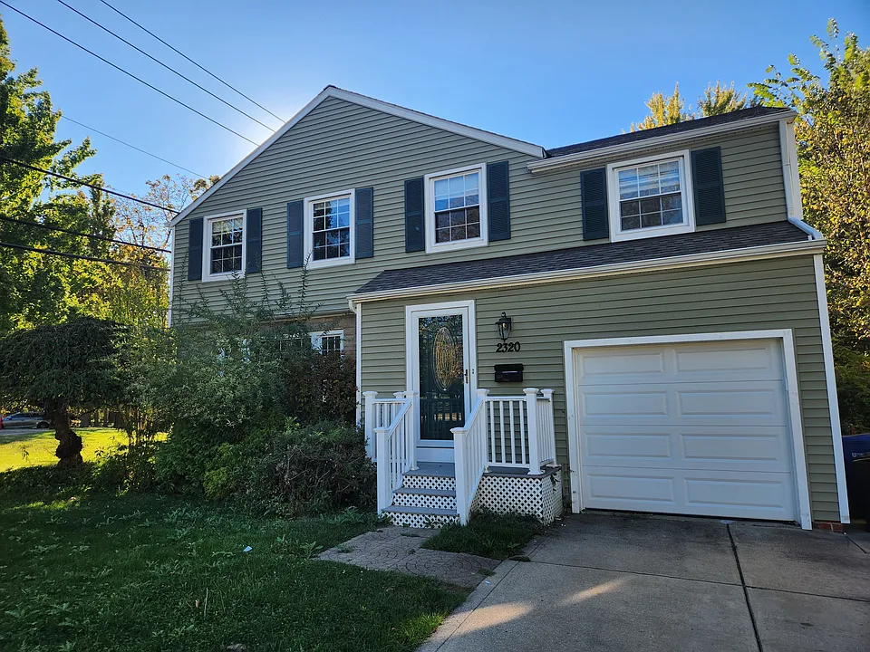 2320 Wrenford Rd