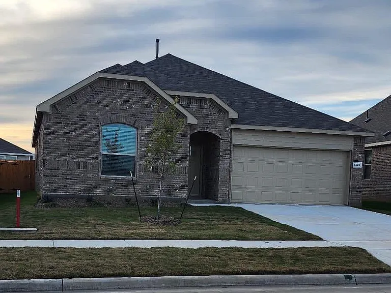 1422 Mesquite Ln — Photo 1