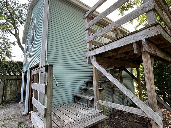 Steps leading to small porch