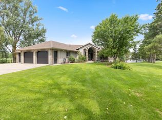 1056 Lakeside Est E, Perham, MN 56573