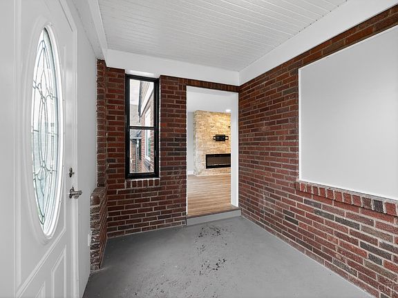 5th image of 1818 Lawn Ave