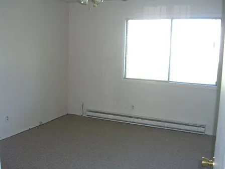 601 E Main St #6 — Photo 4