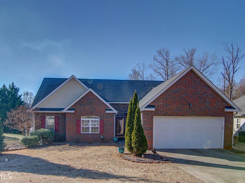 1st image of 210 Jessie Ct