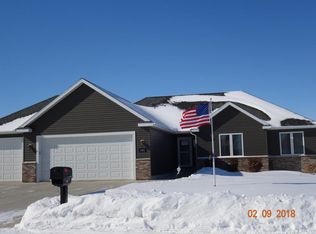 1402 29th St SW, Austin, MN 55912