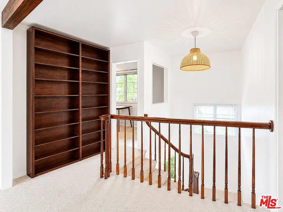 2 bed, 1.0 bath, 982 sqft, $2,800 — Photo 3