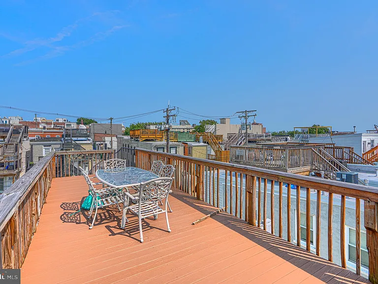 609 S East Ave — Photo 26