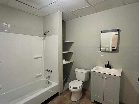 4th image of 115 Lackawanna Ave #1