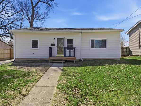 713 N 8th Ave E, Newton, IA 50208