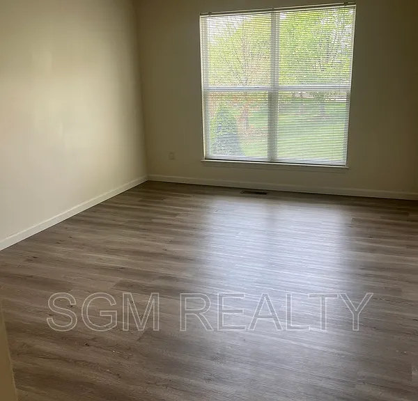 1711 Ambrose Terrace Dr — Photo 22