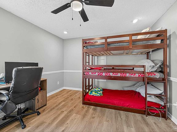 4th image of 723 Candlestick Pl