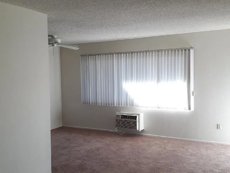 14333 Friar St — Photo 11