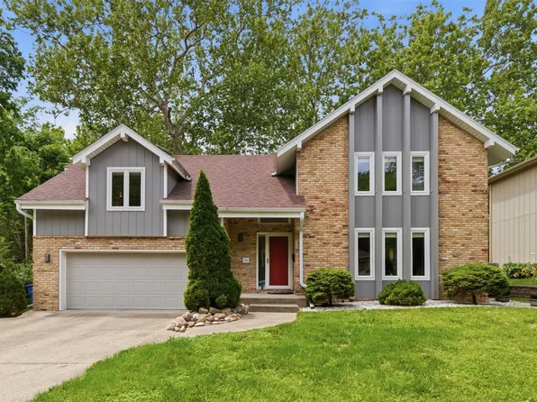 36 30th St, Des Moines, IA 50312