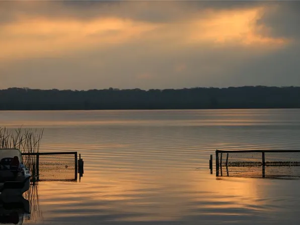 934 County Road 461, Lake Panasoffkee, FL 33538