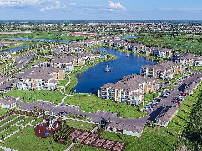 Aerial view of Echo Lake