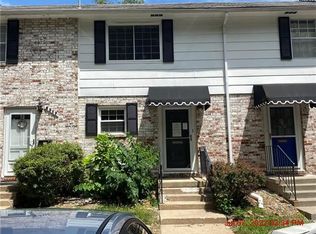 8319 Mackey St, Overland Park, KS 66212