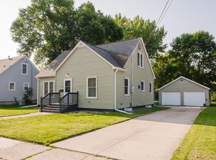 410 10th Ave SE, Waseca, MN 56093