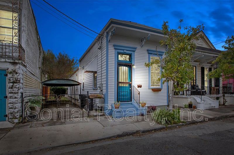 1st image of 1016 Clouet St #1016
