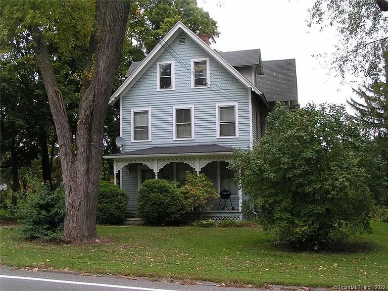 387 South St — Photo 2