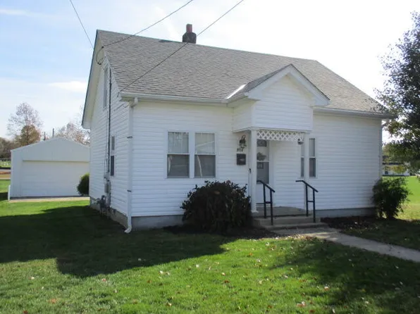 518 Pendleton St, Falmouth, KY 41040