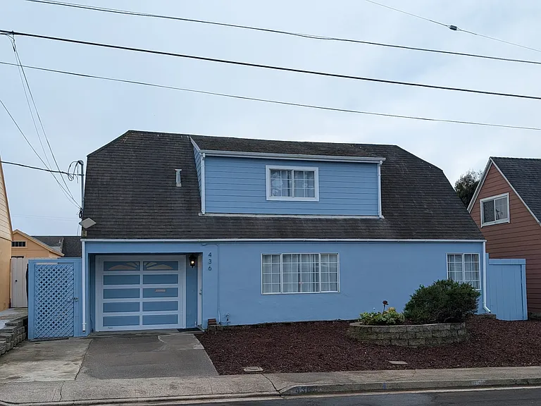 436 Lomond Dr — Photo 1