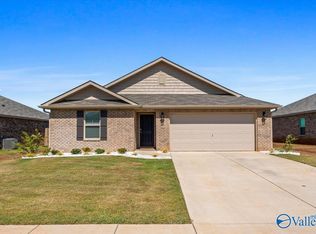 135 Tobin Ln, Hazel Green, AL 35750