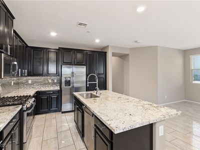 4 Lomita Heights Dr, Las Vegas, NV, 89138