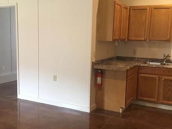 3rd image of 263 Brookhollow Dr #C