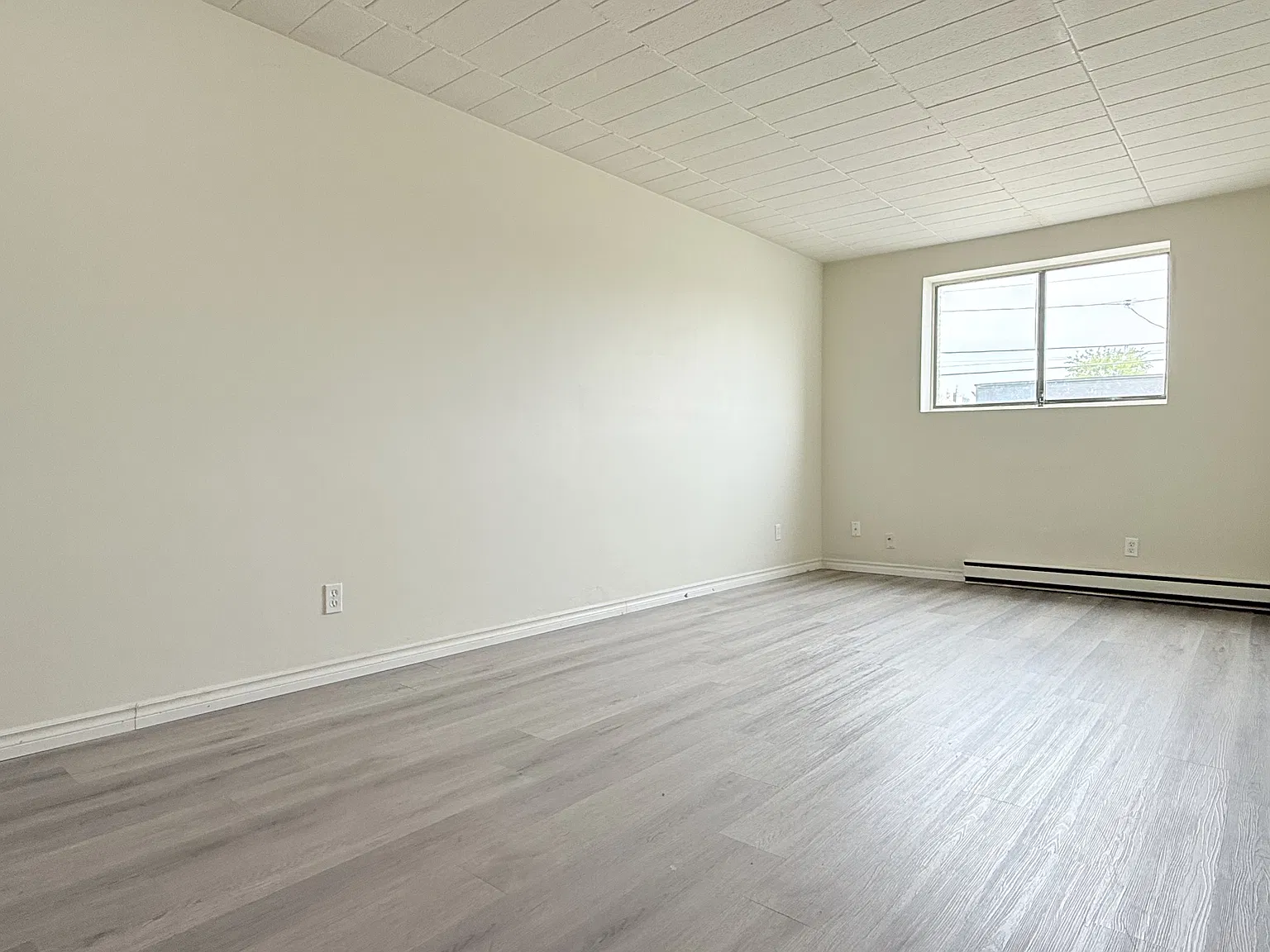 1 bed, $1,094 — Photo 4