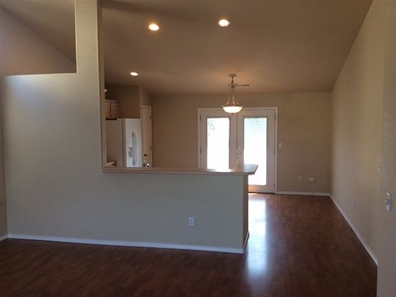 5th image of 6617 NE 166th Ave