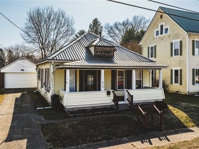 415 Central Ave, Williamstown, WV, 26187