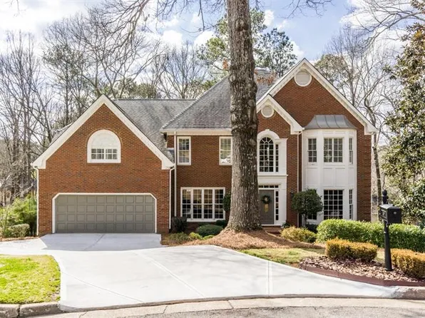 250 Shadow Ledge Ln, Roswell, GA 30076