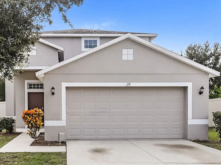 1119 Windton Oak Dr — Photo 1