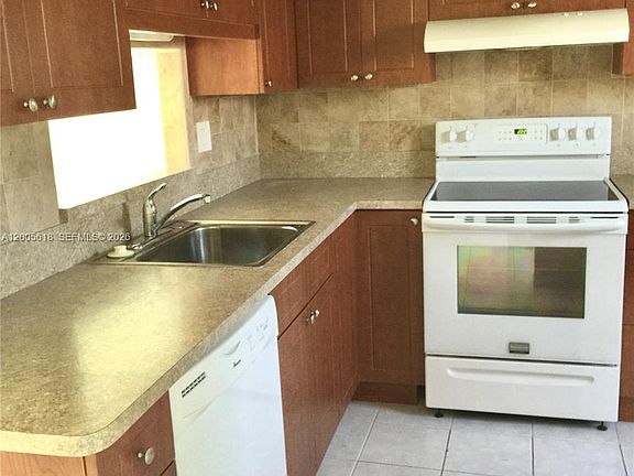 2nd image of 5041 W Oakland Park Blvd #110