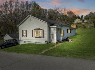 222 N Hill St, Beckley, WV 25801
