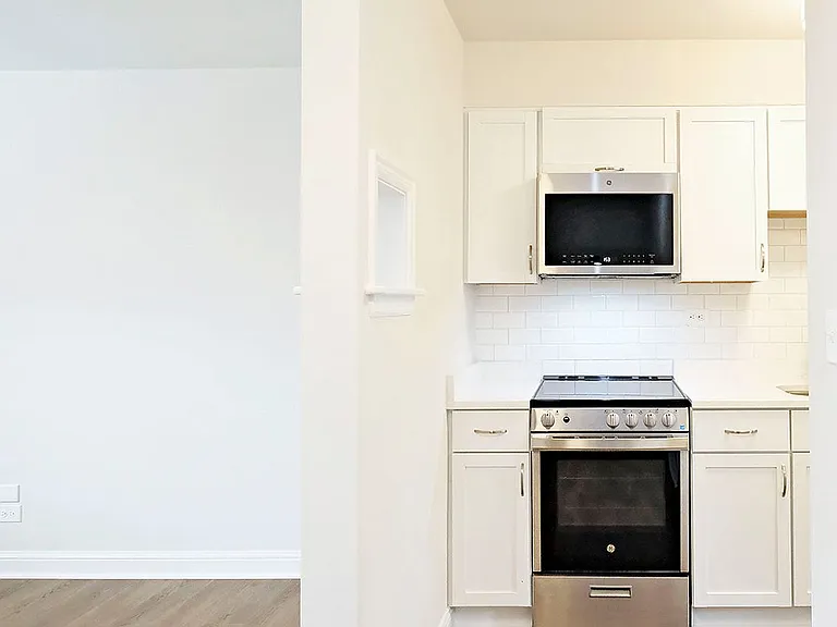 2114 Ivy Rd #12 — Photo 6