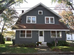 104 Orpheum Ave, Springfield, MA 01118