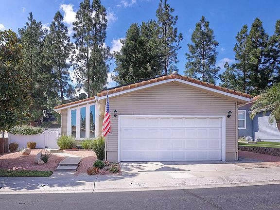 2nd image of 14955 Avenida Venusto Unit 49