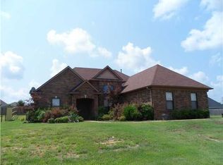 25 Strawberry Field Cv, Oakland, TN 38060