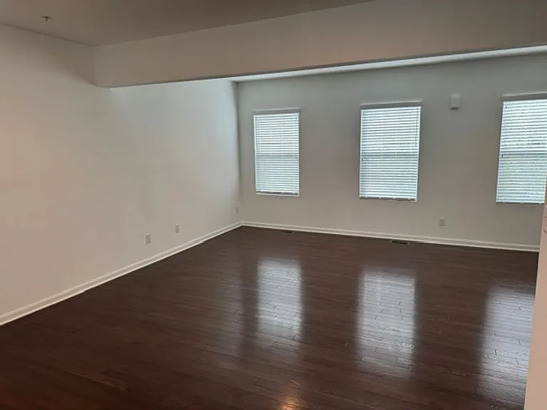 221 Faulk Dr — Photo 7