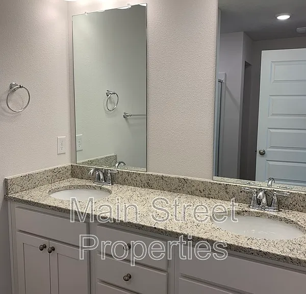 1524 Farragut Way — Photo 11
