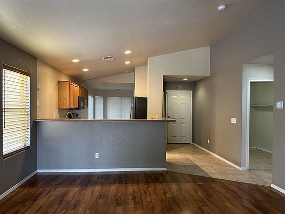 2nd image of 10792 W Roanoke Ave