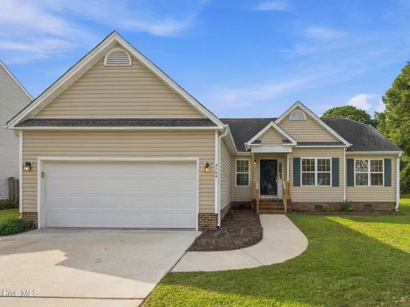 4704 Woods Edge Road, Wilmington, NC 28409