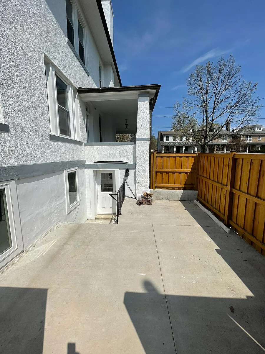 Building Photo - 1412 Montague St NW #B