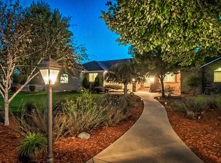 21075 Falling Leaf Rd, Redding, CA 96003