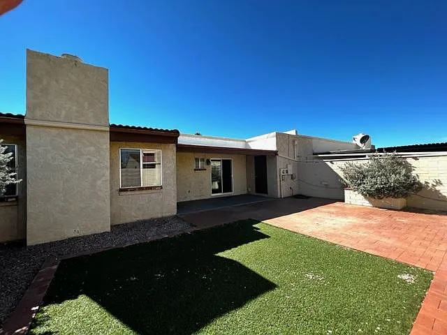 1410 W Cerrada Colima — Photo 48